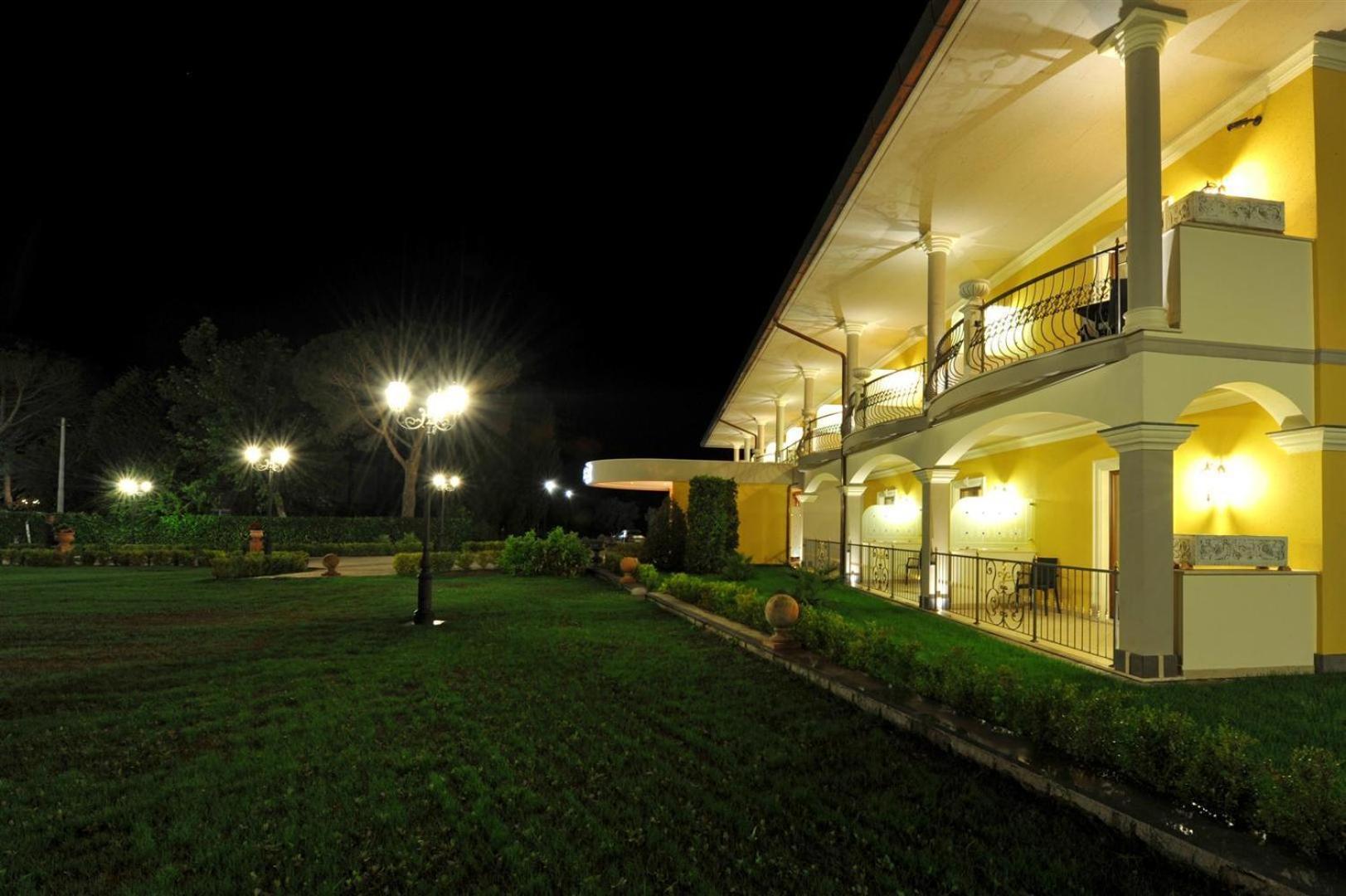 Hotel Lido - Beach And Palace Bolsena Extérieur photo